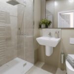 Moderne badkamer in nieuwbouw appartement The Springs